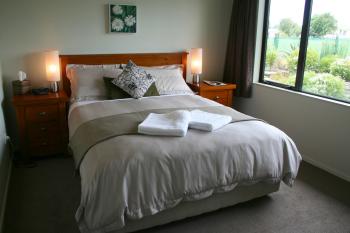Rooms - Queen Room