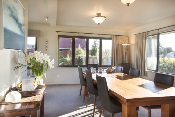 Visit Manuka Lodge